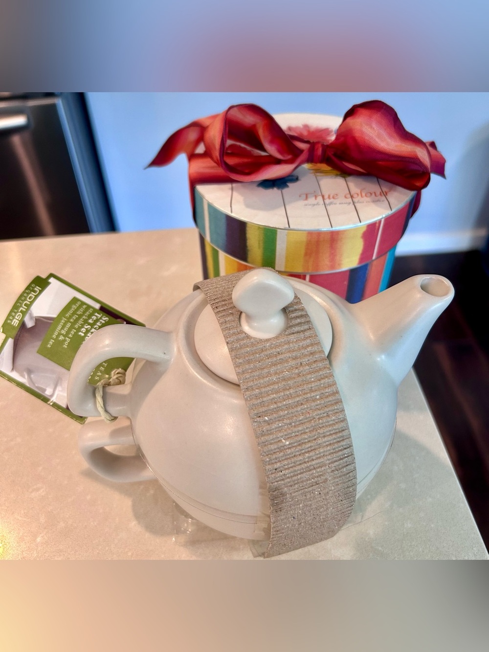 New gift set - elegant mini teapot and boxed floral coffee/tea mug